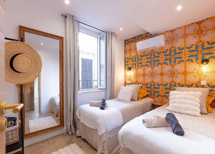 La Touraque By Evasion Riviera, Vieil Antibes, Remparts Apartment *