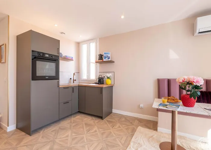 La Touraque By Evasion Riviera, Vieil Antibes, Remparts Apartment