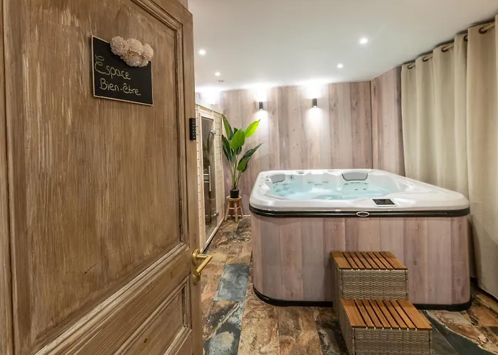 Apartman La Touraque By Evasion Riviera, Vieil Antibes, Remparts *